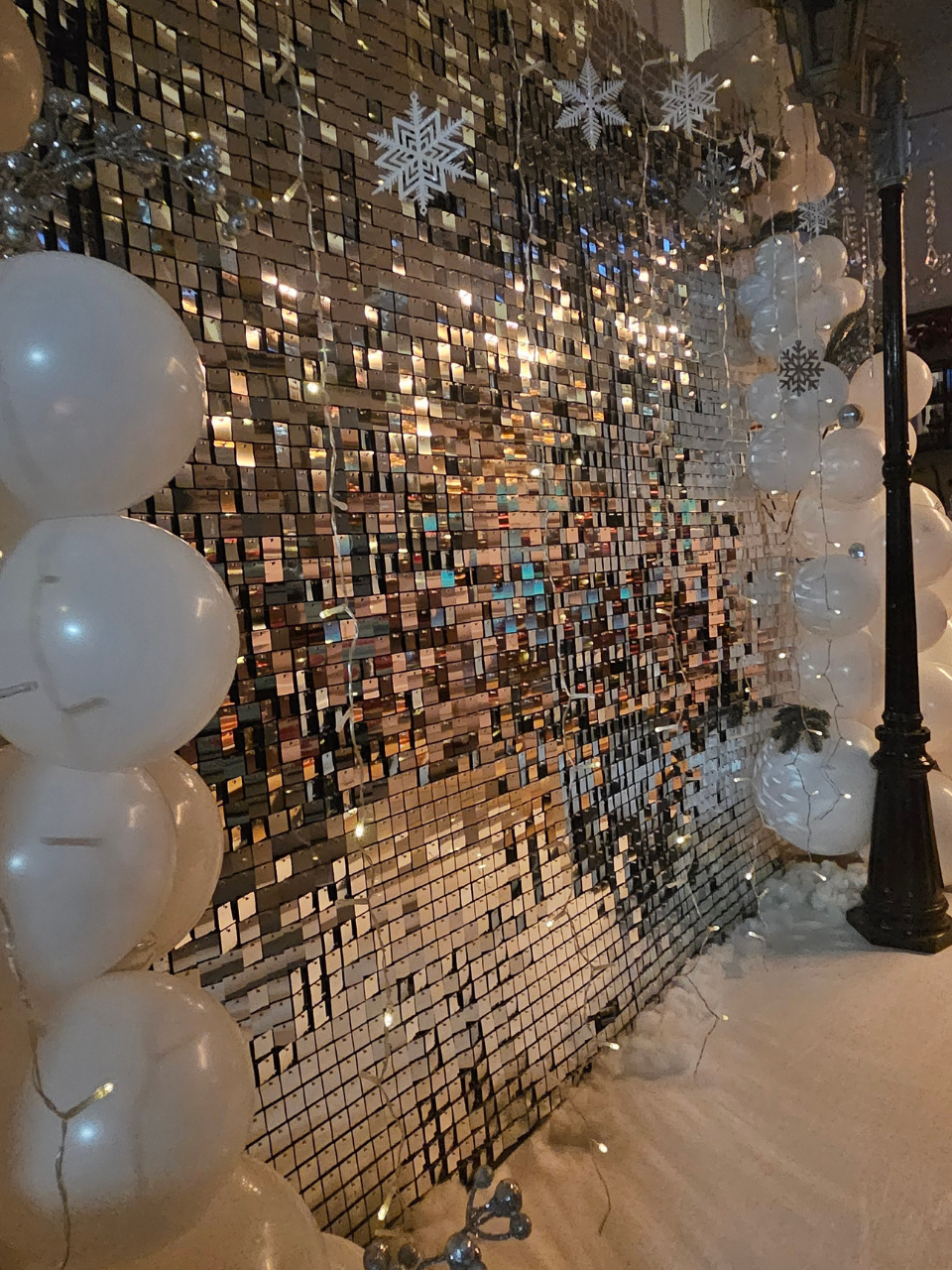 Festive Photo Walls & Decor - Image 7