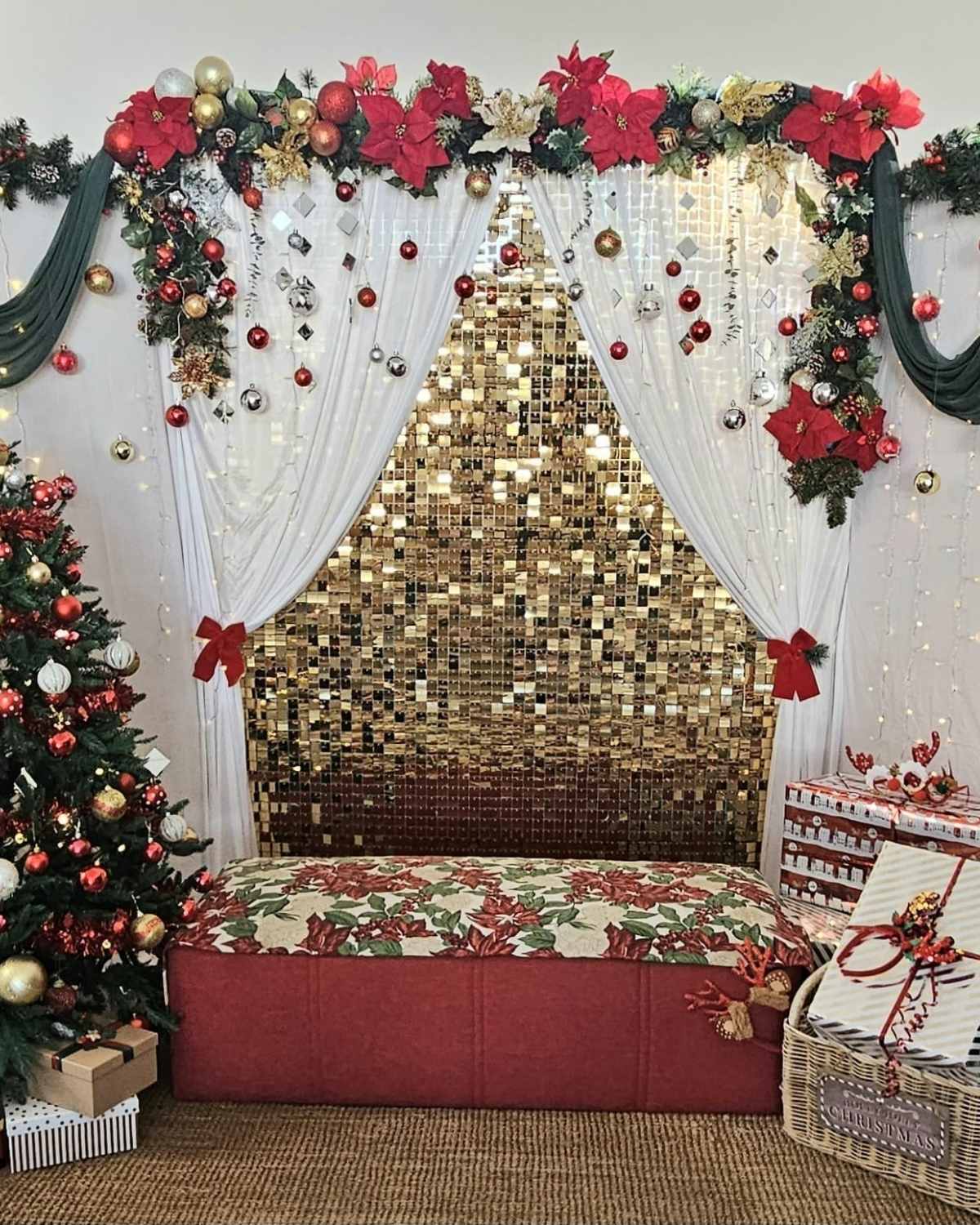 Festive Photo Walls & Decor - Image 12